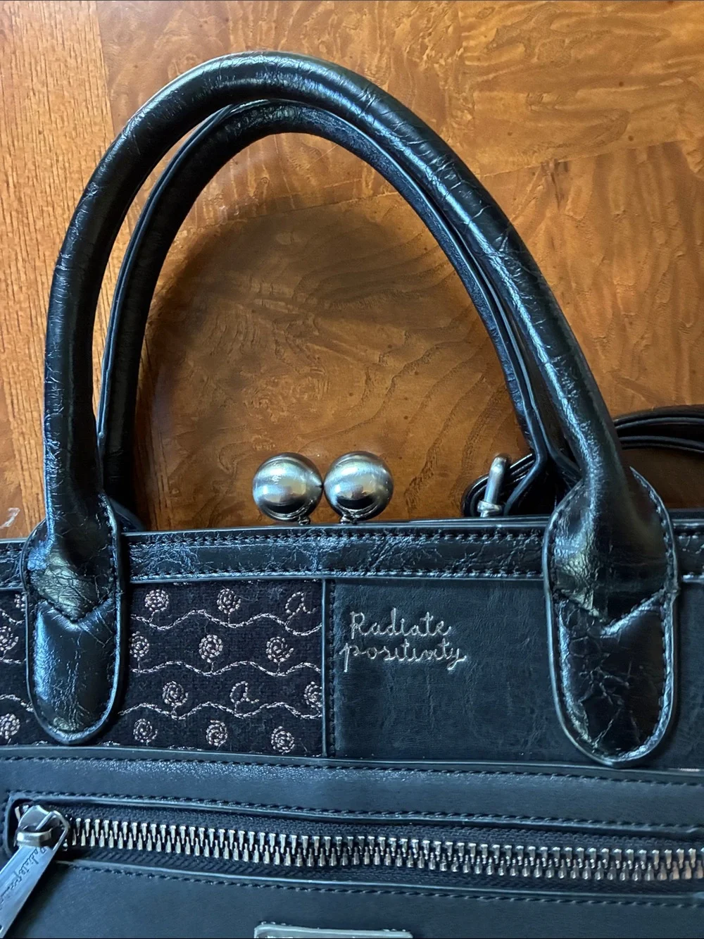 Anekke Universe Spirit Black Embroidered German Handbag